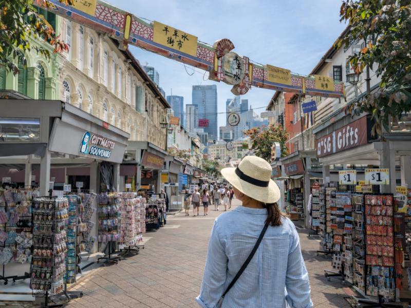 Half-Day Singapore Food & Street Art Adventure – Local Tastings & Murals