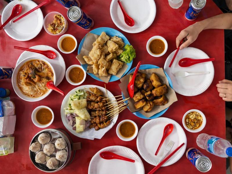 Singapore UNESCO Hawker Heritage Tour – Street Food & Stories